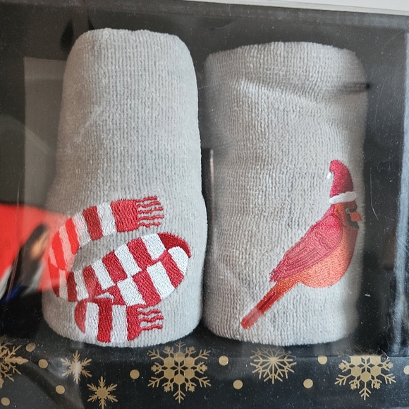 17-Piece Happy Holiday Bath Set Christmas Cardinals Gray Red New - Picture 2 of 7